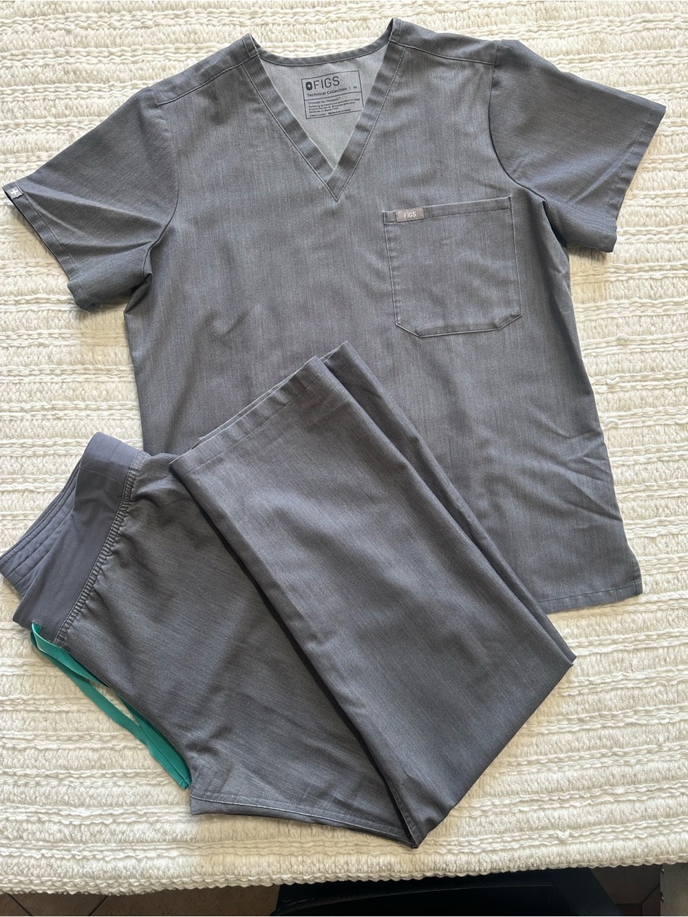 Figs women's  Gray Scrub Set - Top & Jogger Pants